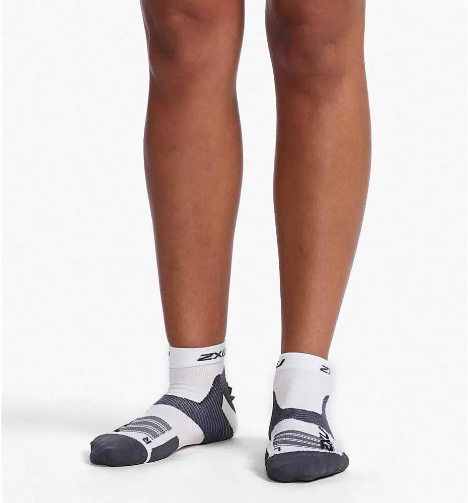 2XU Vectr Ultralight 1/4 Crew Socks