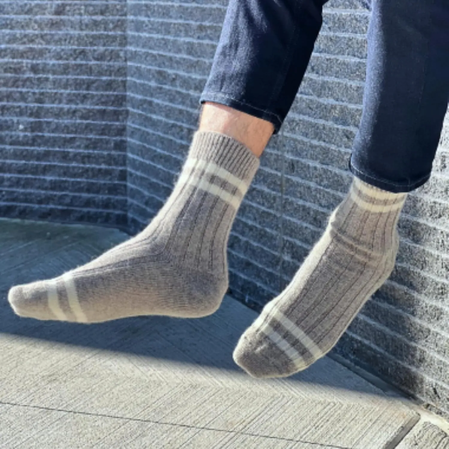 92% Merino Wool Socks Crew Cozy Heavyweight Hiking Travel Outdoor Super- Soft Socks, 100% Made in Mongolia