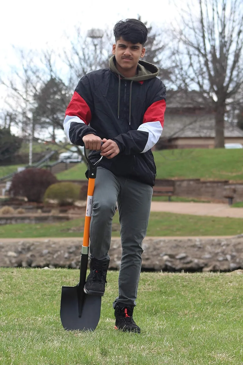 Ashman Heavy-Duty Digging Shovel (2 Pack) with Trenching Blade and 41-Inch Comfortable Handle - Ideal for Garden, Landscaping, Construction, and Masonry - Perfect for Digging Soil, Dirt, and Gravel.