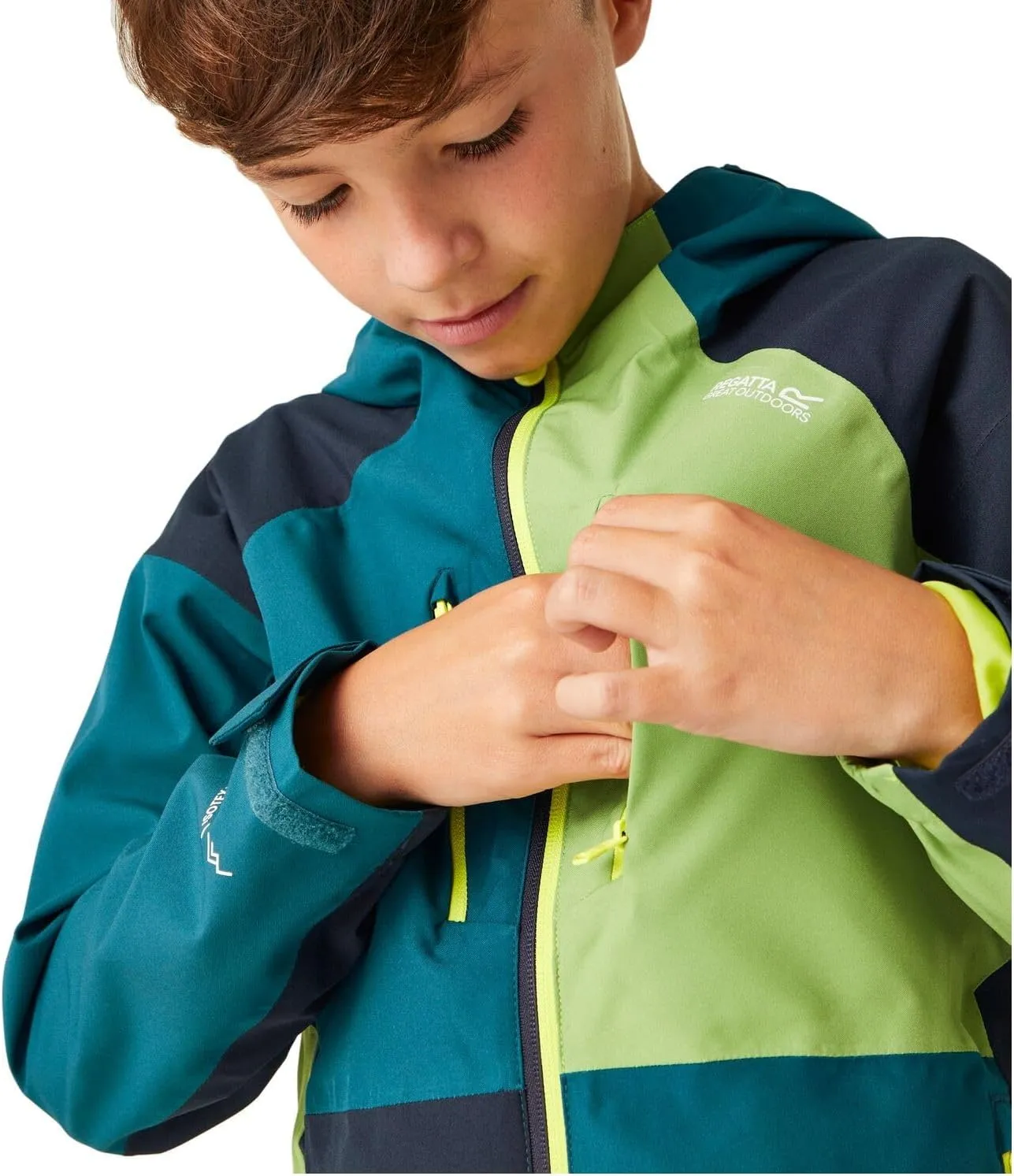 Boy's Regatta Kids' Highton V Waterproof JacketRegatta Boys Highton V Full Zip Waterproof Jacket