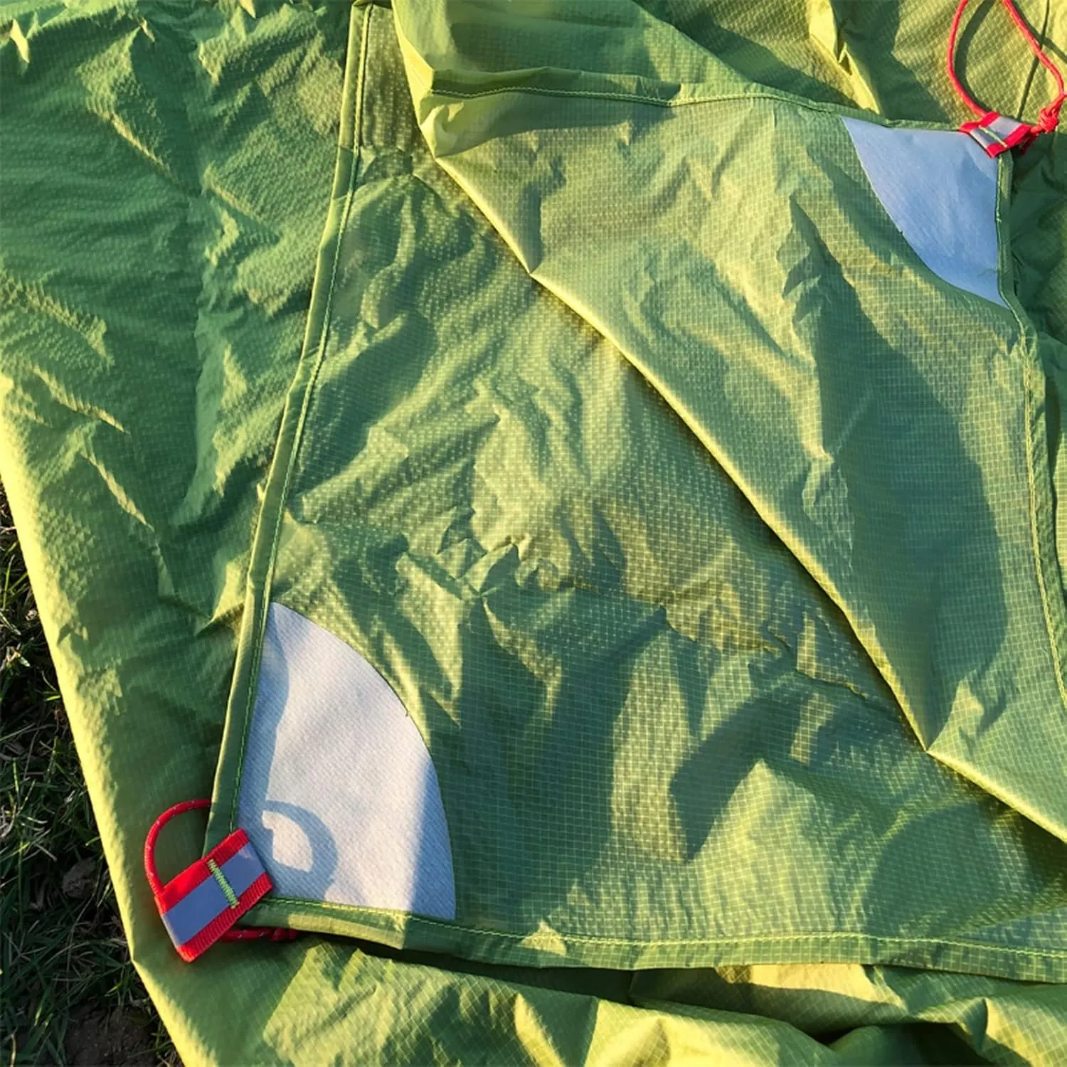 Camping Tarp, Ultralight Tarp Lightweight Sun Shelter Camping Mat Tent Footprint 15d Nylon Silicone 160g (Color : Khaki 210x150cm)