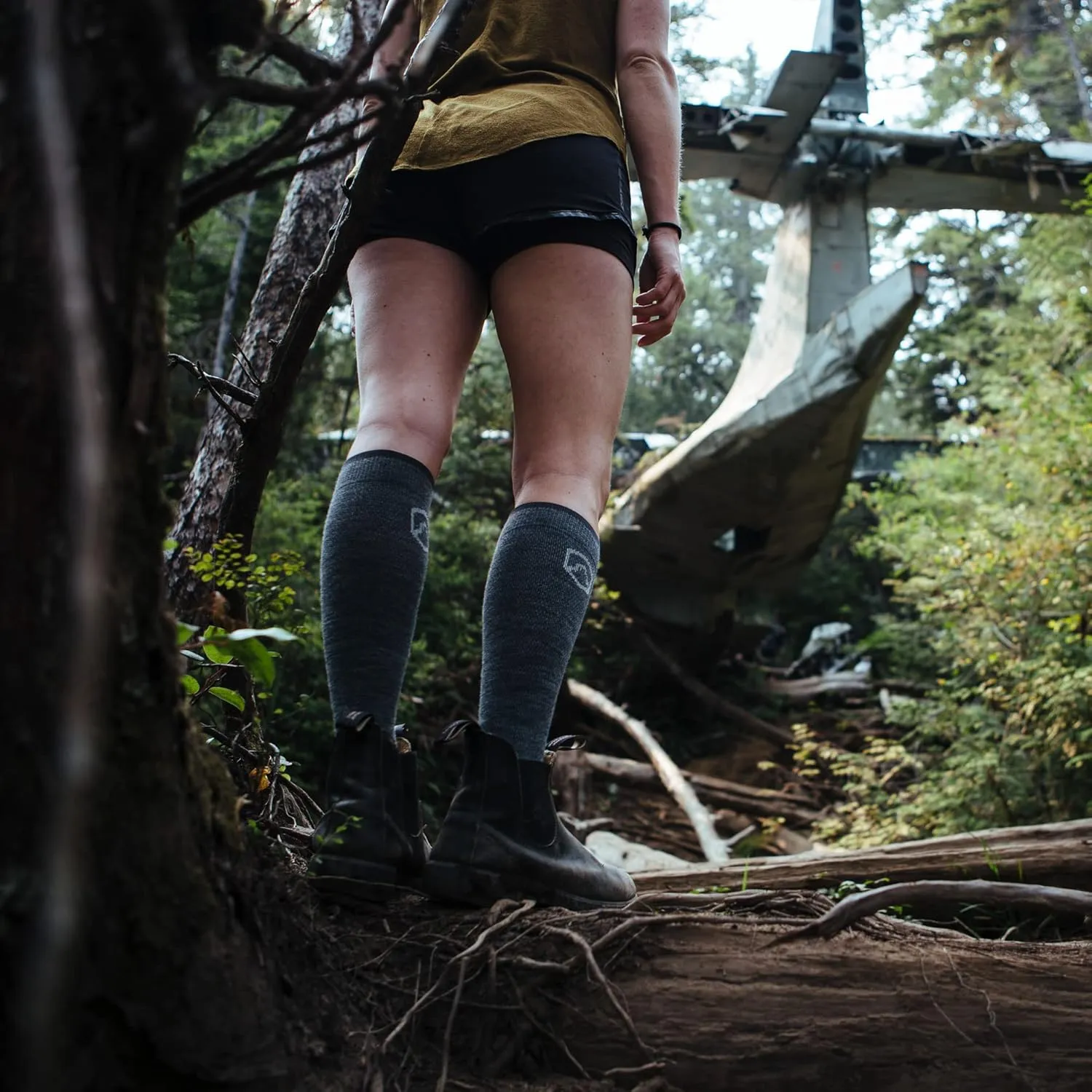 CloudLine Men’s and Women’s Merino Wool Graduated Compression Socks - Light Cushion, Moisture Wicking, Made in USA - 1 Pair