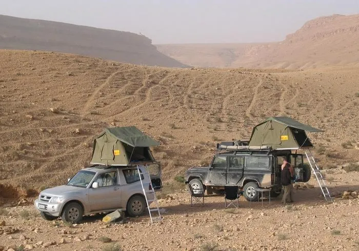 Eezi-Awn Series 3 1400 Roof Top Tent