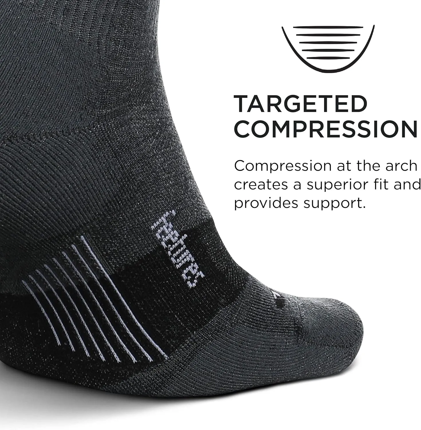 Feetures Merino 10 Cushion Quarter Sock Stripe (1 Pair)