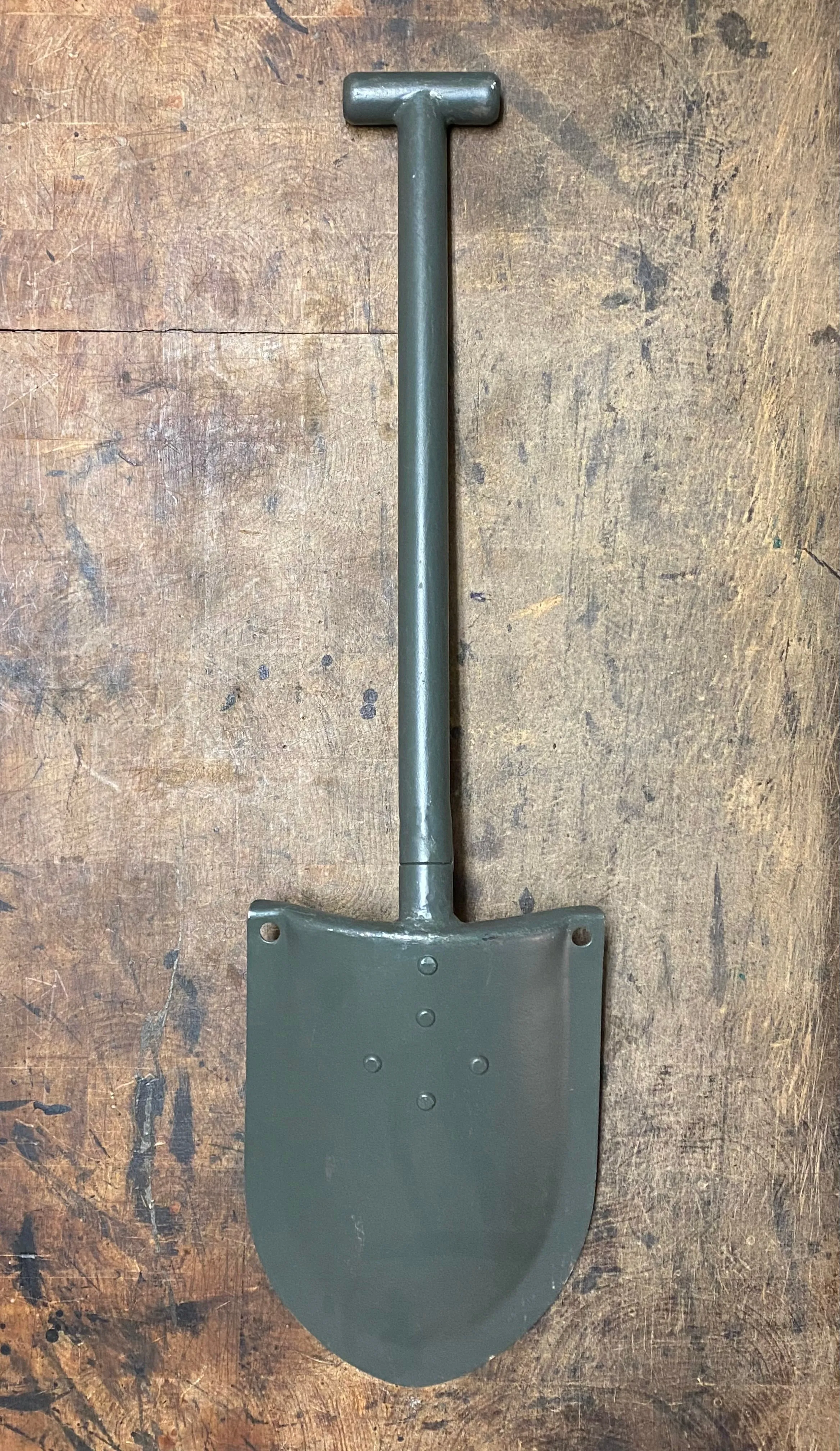 Folding shovel