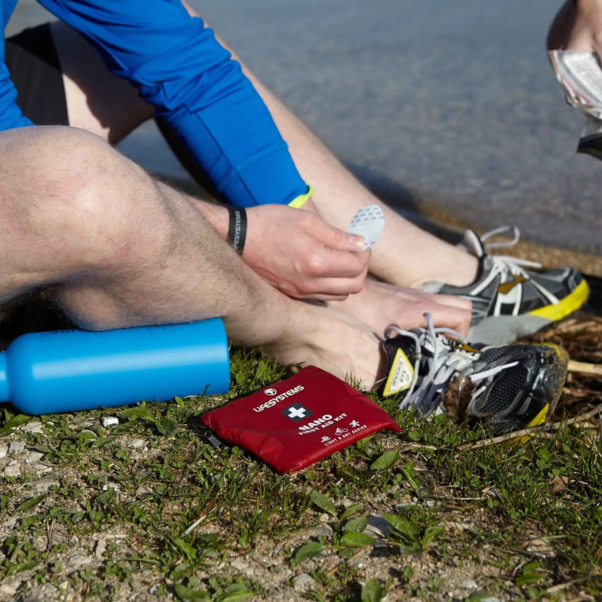 Light & Dry Nano First Aid Kit