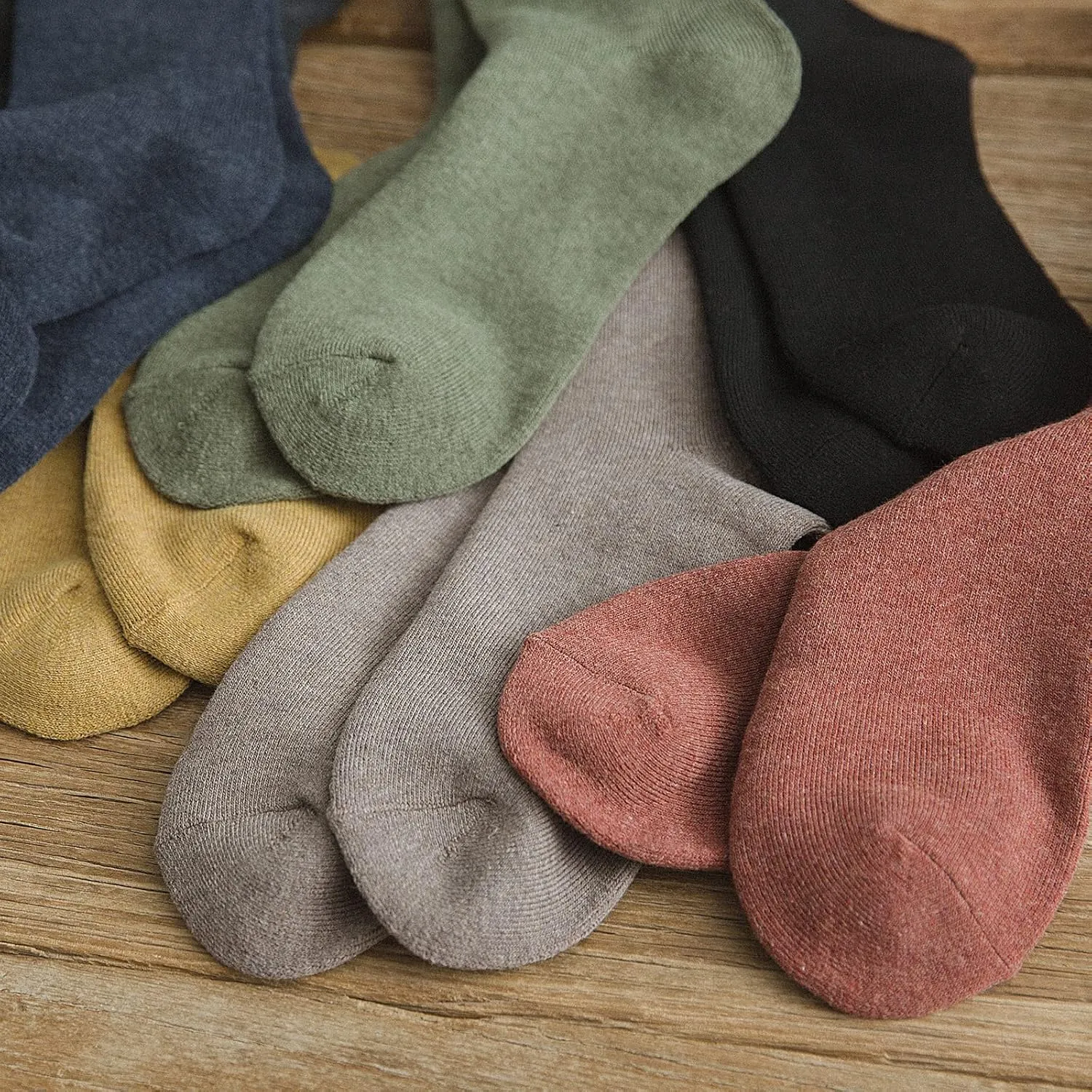 Long Winter Socks for Women Knee High Fashion Thick Warm Socks Thermal Socks 4 Pack(Size 6-9)