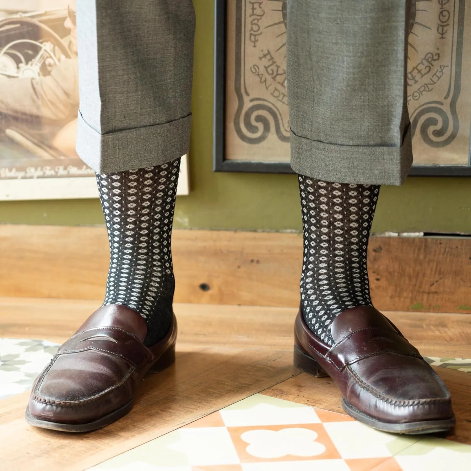 Luxe De Bamboo Rayon socks Mens Dress Socks for Men 9-12,Charcoal and Black socks for men 5-Pack in a Gift Box