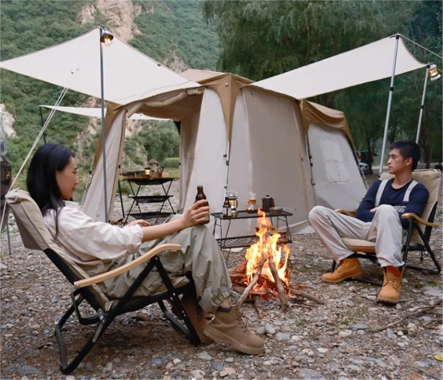 Quick-Open Tunnel Tent Outdoor Camping Overnight Equipment One Bedroom One Living Room Tent