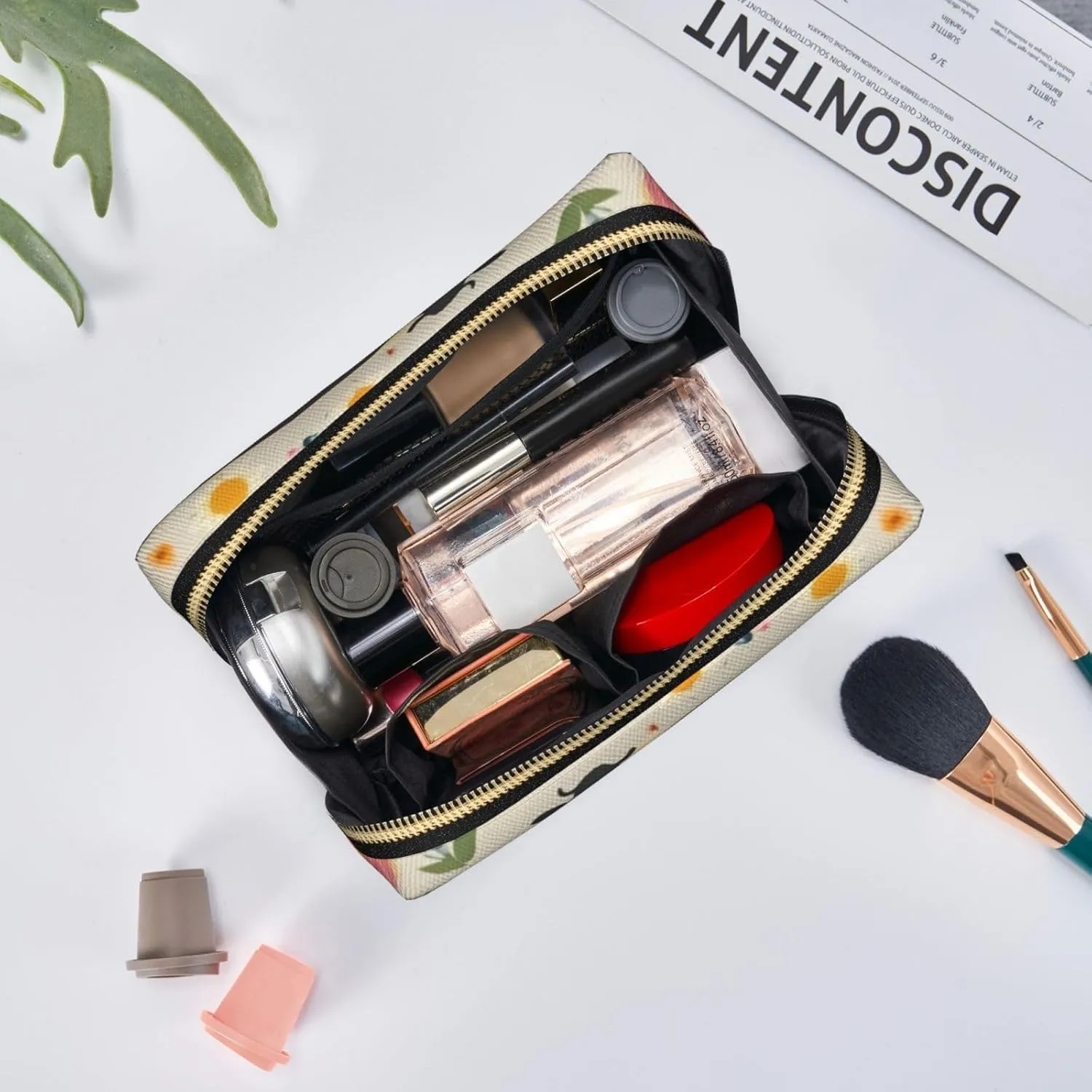 Red Flower Cows Cattle Toiletry Pouch, Travel-Friendly Makeup Organizer For Makeup Brushes, Lipsticks