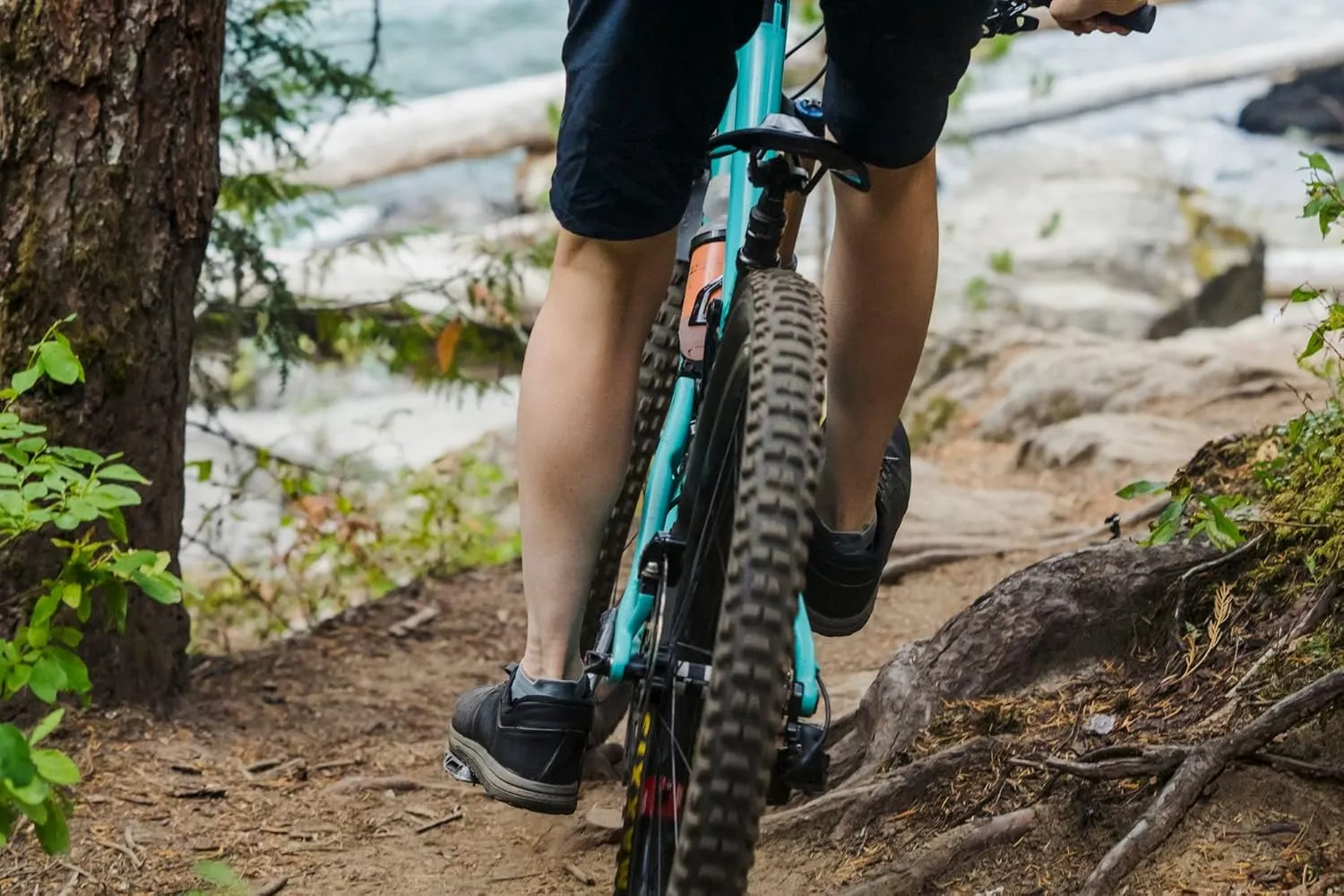Swiftwick- ASPIRE ZERO Running & Cycling Socks