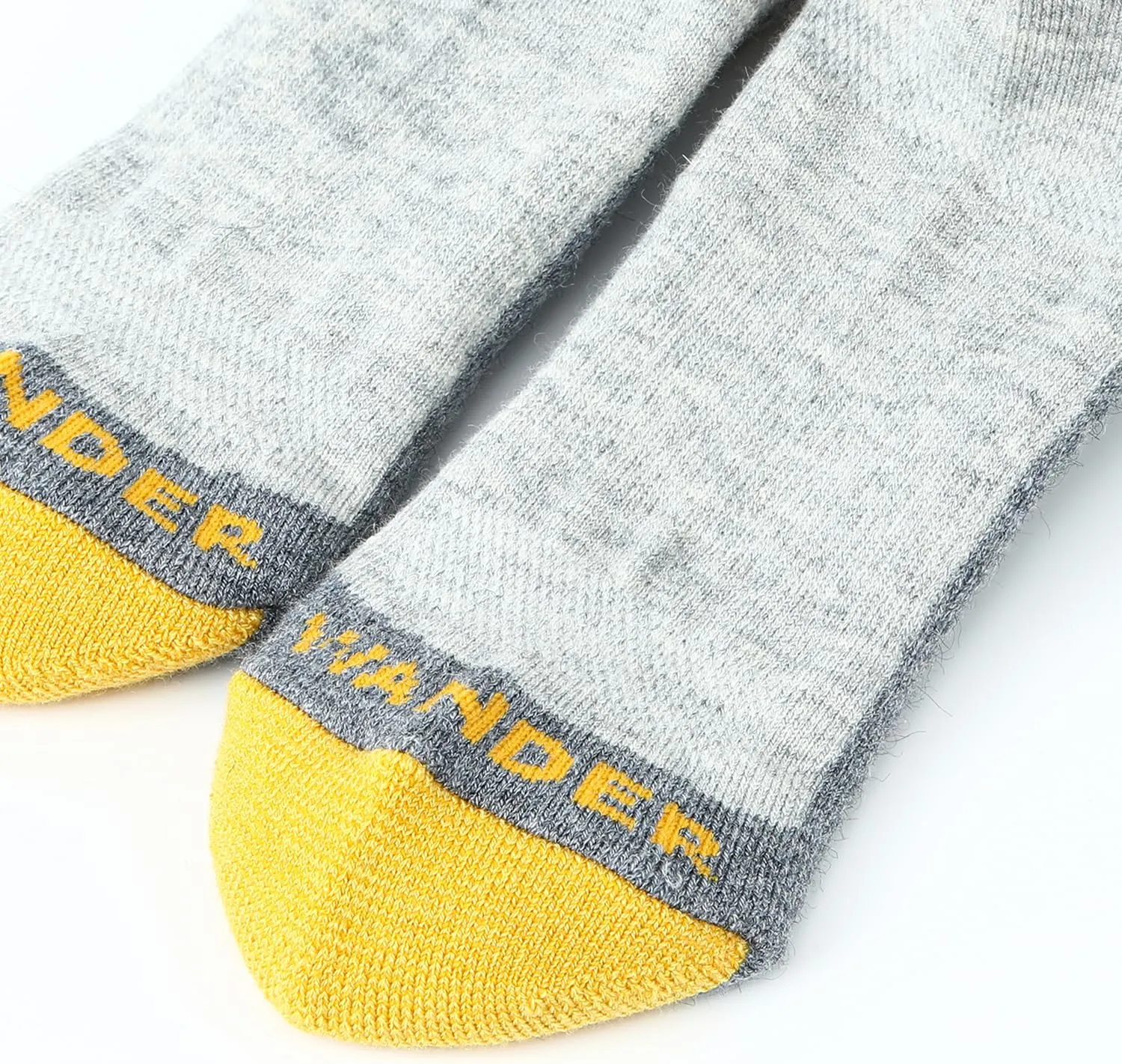 WANDER Merino Wool Ankle Running Hiking Socks 3 Pairs Lightweight Cushioned Sweat-Wicking No Show Athletic Socks Men Women