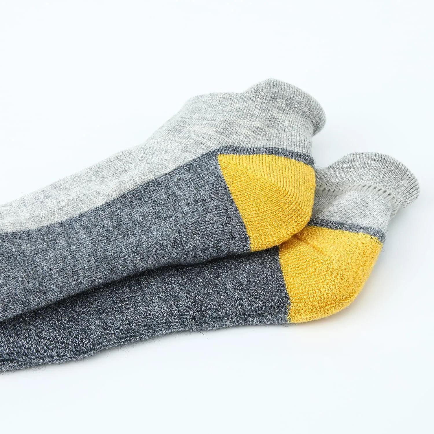 WANDER Merino Wool Ankle Running Hiking Socks 3 Pairs Lightweight Cushioned Sweat-Wicking No Show Athletic Socks Men Women