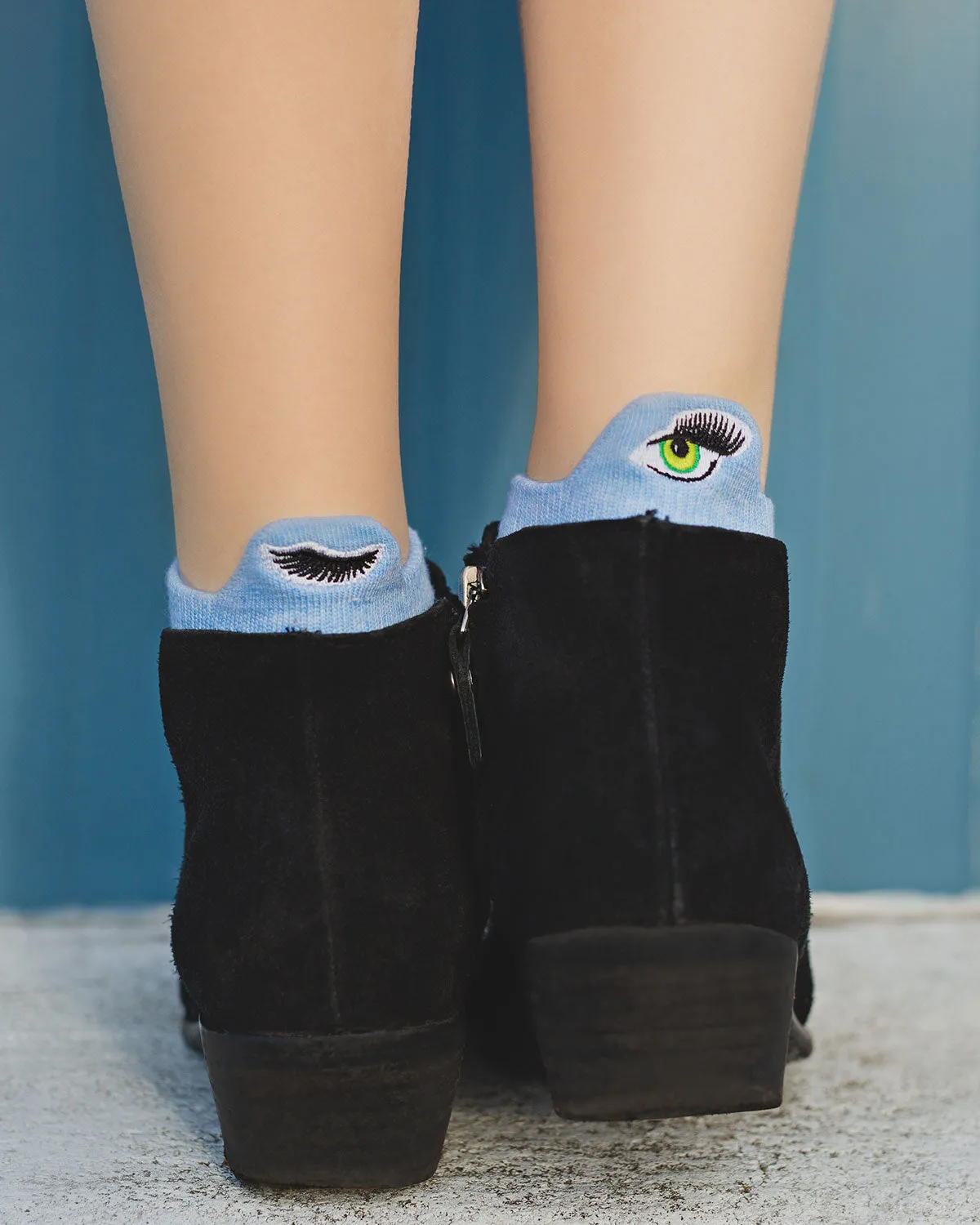 Women's Winking Eye Low Cut Tab Socks